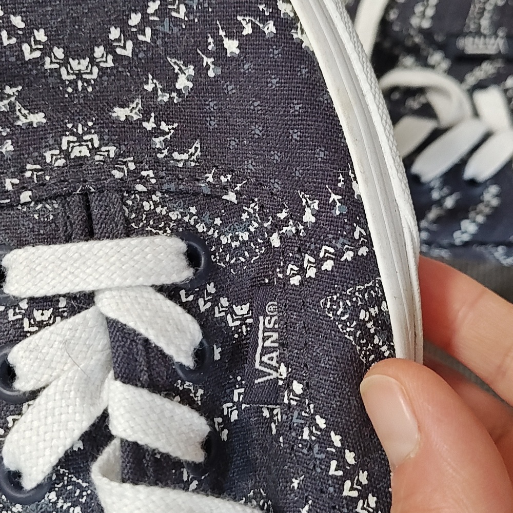 Vans blue and white excellent condition W 7.5 - Picture 12 of 13